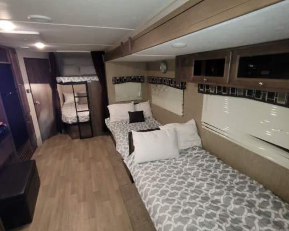 2018 Travel Trailer RV for Rent in Moraine, Ohio