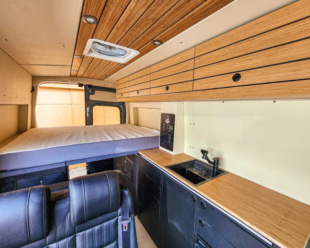 2023 Class B RV for Rent in Fairfax, California
