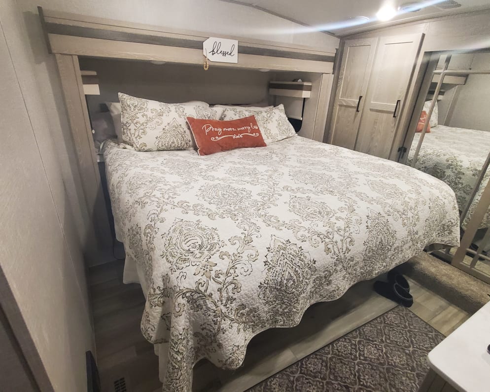 2022 Forest River Rockwood Ultra Lite Fifth Wheel for rent in North Little Rock Arkansas
