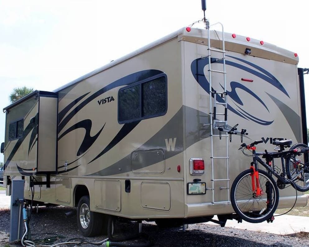 2010 Winnebago Vista Class A for rent in Reno Nevada