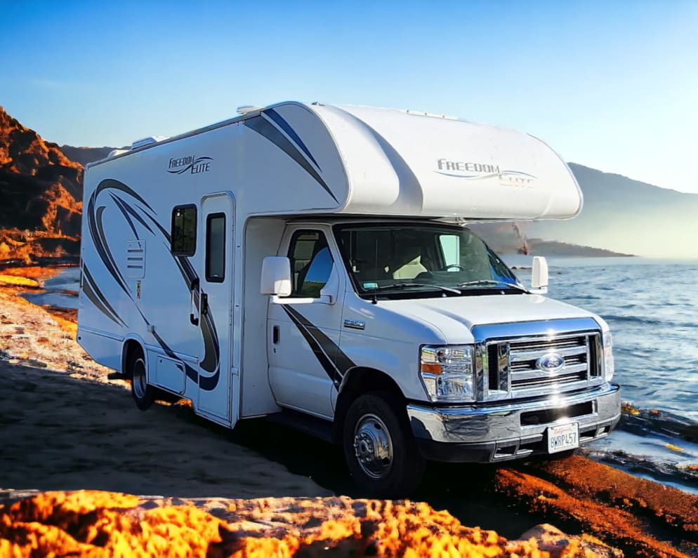 2018 Thor Motor Coach Freedom Elite