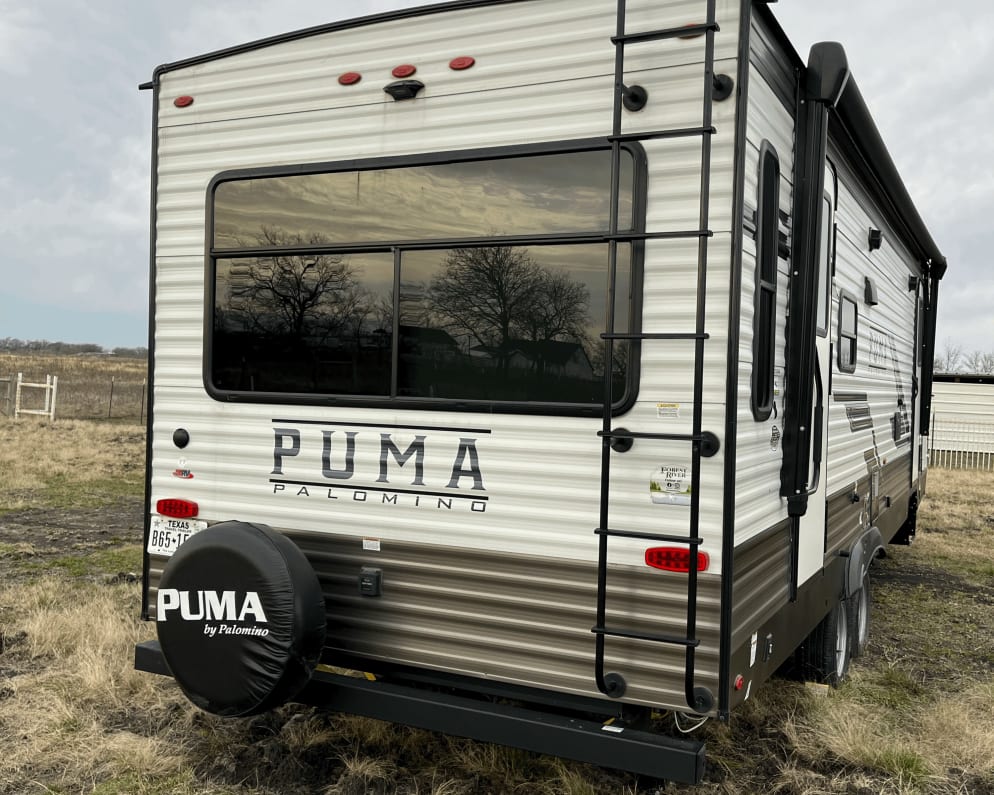 2023 Fifth Wheel RV for Rent in Seagoville, Texas