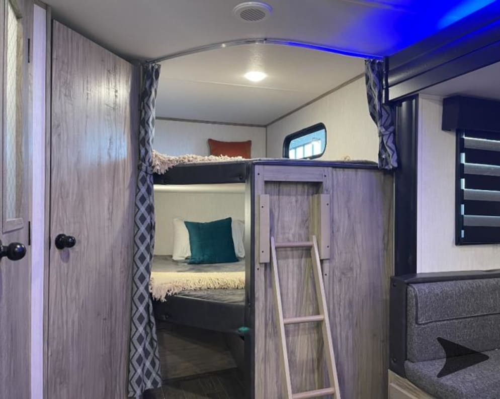 2022 Cherokee Alpha Wolf  by Forest River for rent in 80104