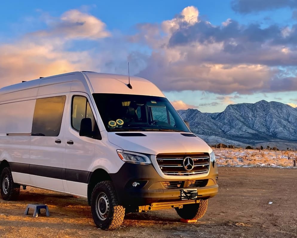 Class B RV for Rent in Lander, Wyoming
