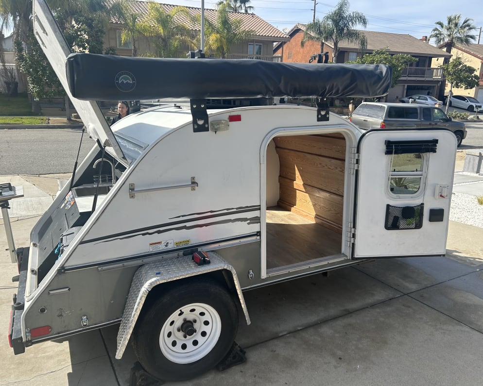 Travel Trailer RV for Rent in Corona, California