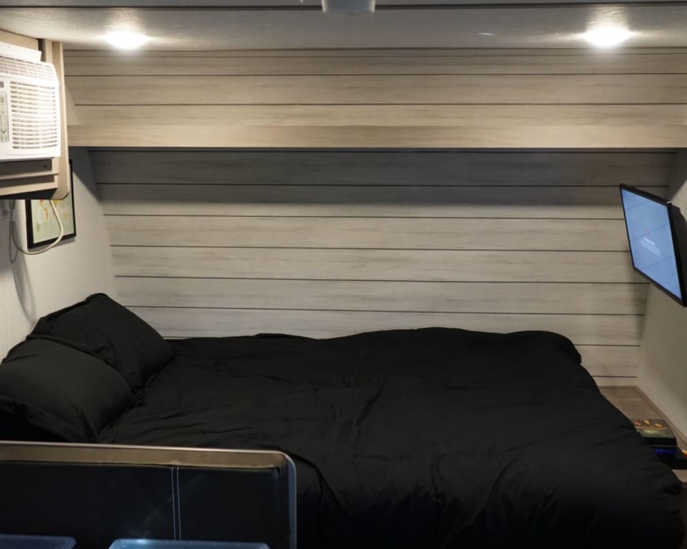 2024 Lantern 17B  by Keystone RV for rent in 95076