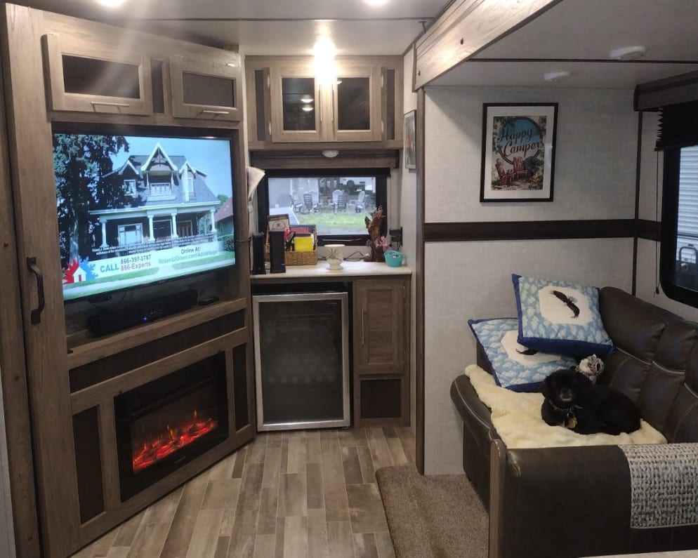 2021 Travel Trailer RV for Rent in Johnstown, New York