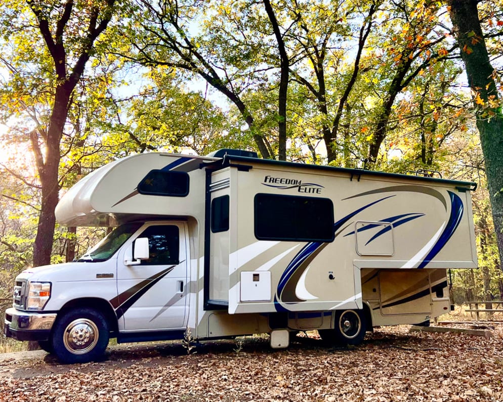 2018 Class C RV for Rent in Edmond, Oklahoma - RVUSA.com