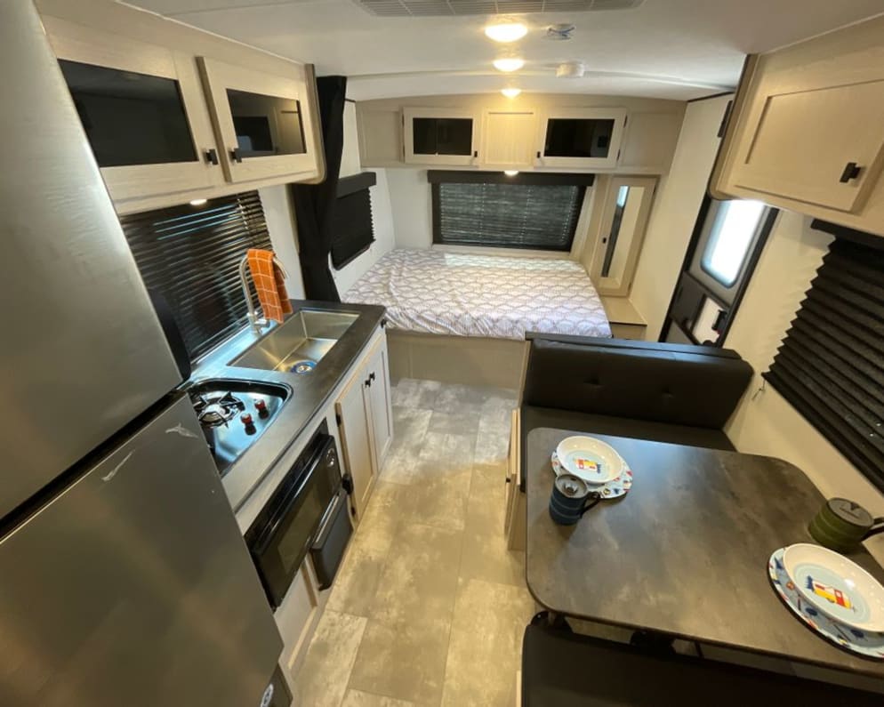 2024 Apex Nano AAPT186BH  by Coachmen for rent in 54736