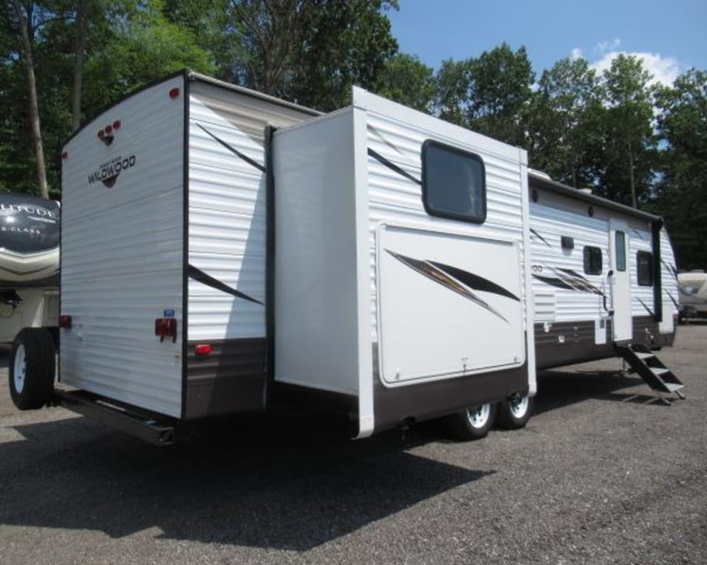 2018 Wildwood 31KQBTS Travel Trailer for rent in Aylmer Ontario