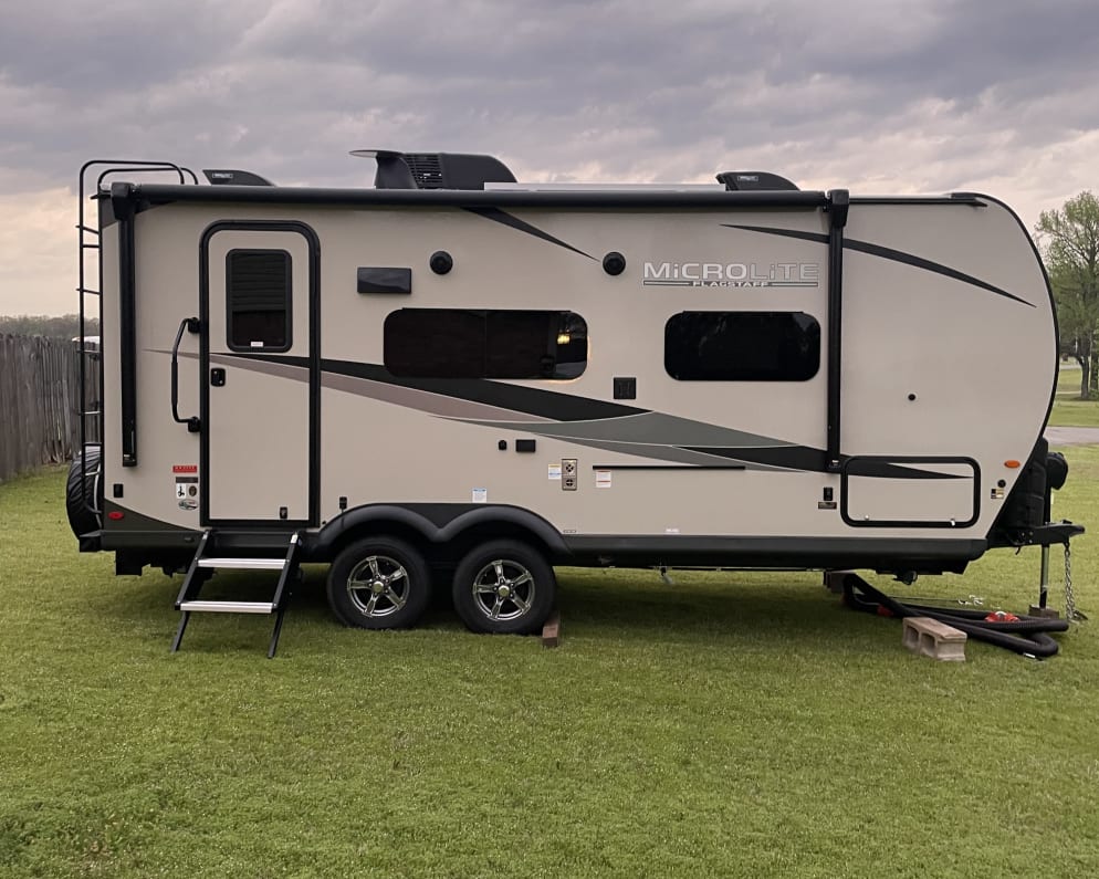 Beautiful and easy to use travel trailer!