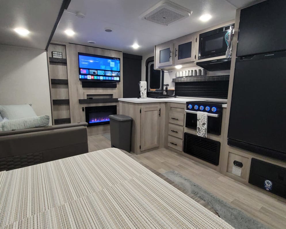2024 261BHKSE  by KZ Sportsmen 261BHKSE for rent in 15126