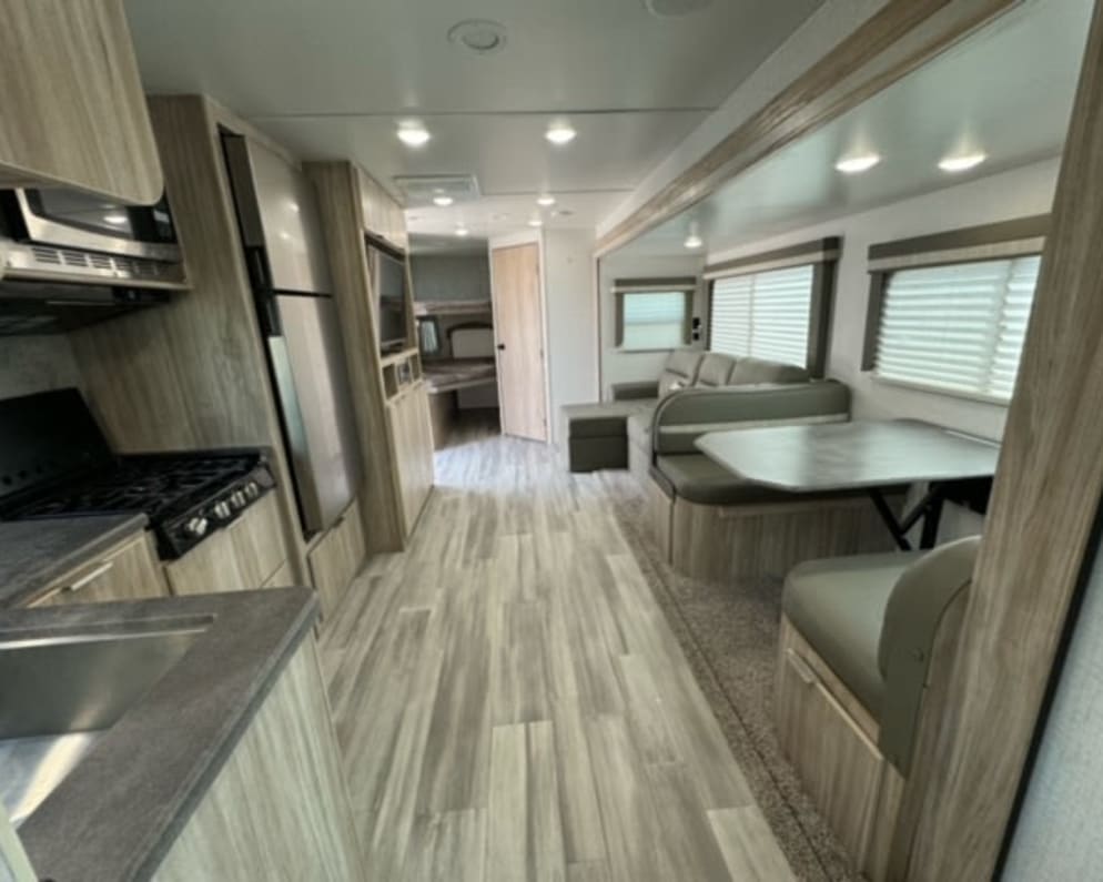 2021 Winnebago Minnie Winnie Travel Trailer for rent in Aubrey Texas