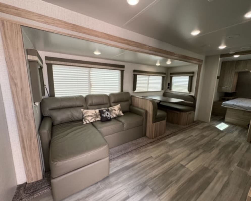 2021 Winnebago Minnie Winnie available for rent in Aubrey Texas