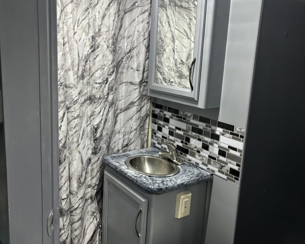 2014 Chateau  by Thor for rent in 07439