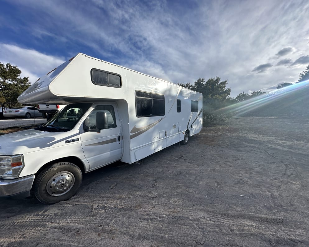 2016 Thor Majestic available for rent in Edgewood New Mexico
