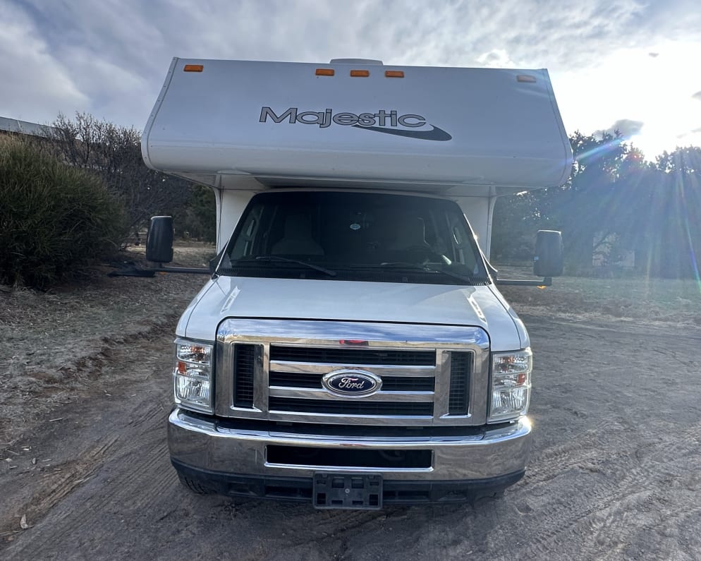 2016 Thor Majestic Class C for rent in Edgewood New Mexico