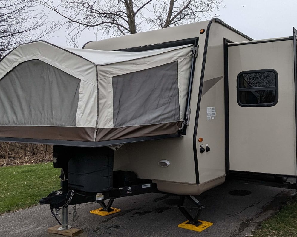 2018 Rockwood Roo  by Forest River for rent in 43616