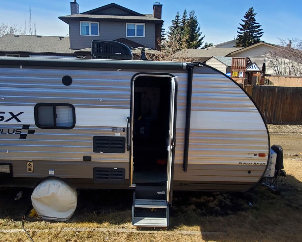 2019 Salem FSX  by Forest River for rent in T4H1X4