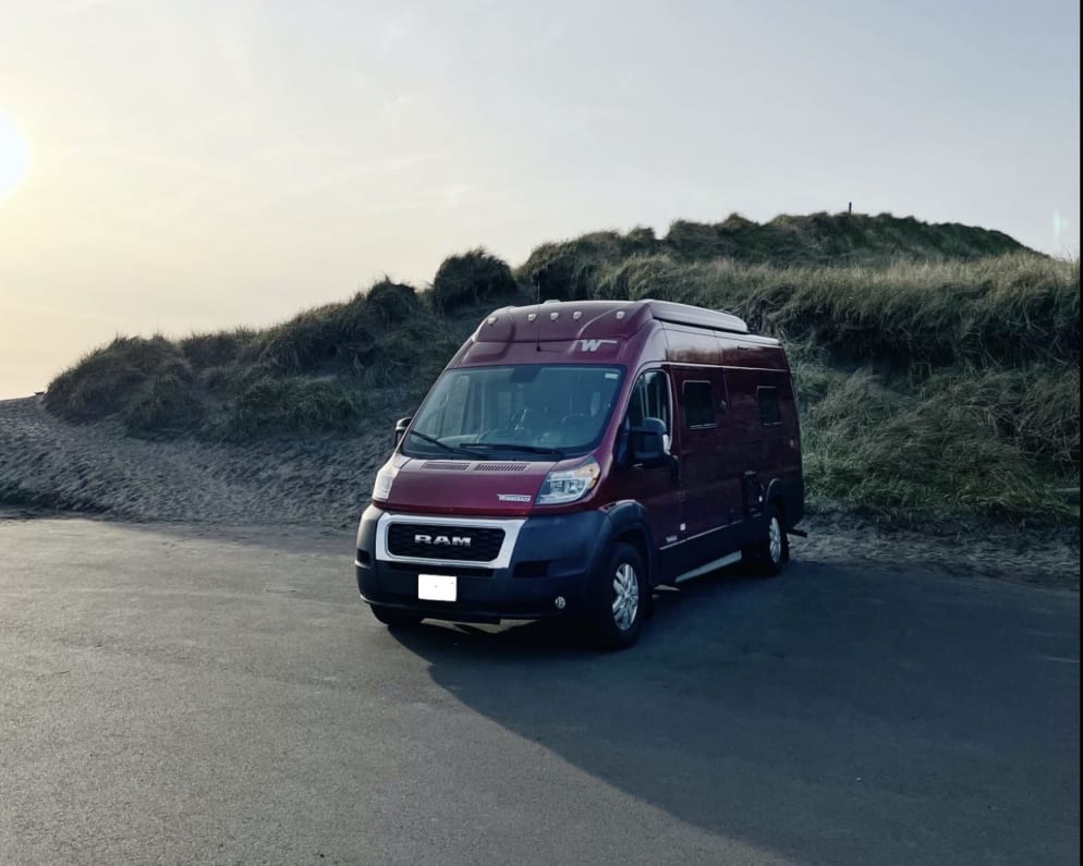 2022 Winnebago Solis