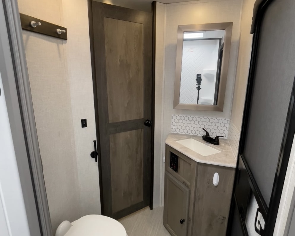 2022 Forest River Surveyor Legend Travel Trailer for rent in London Kentucky