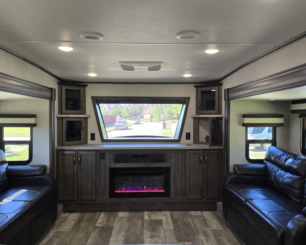 2021 Forest River Sandpiper available for rent in Celina Texas