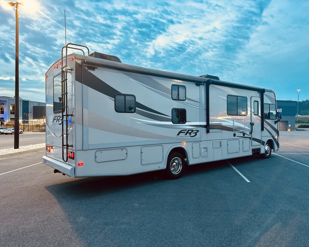 2016 FR3 FR3 Motorhome available for rent in Oxford Alabama