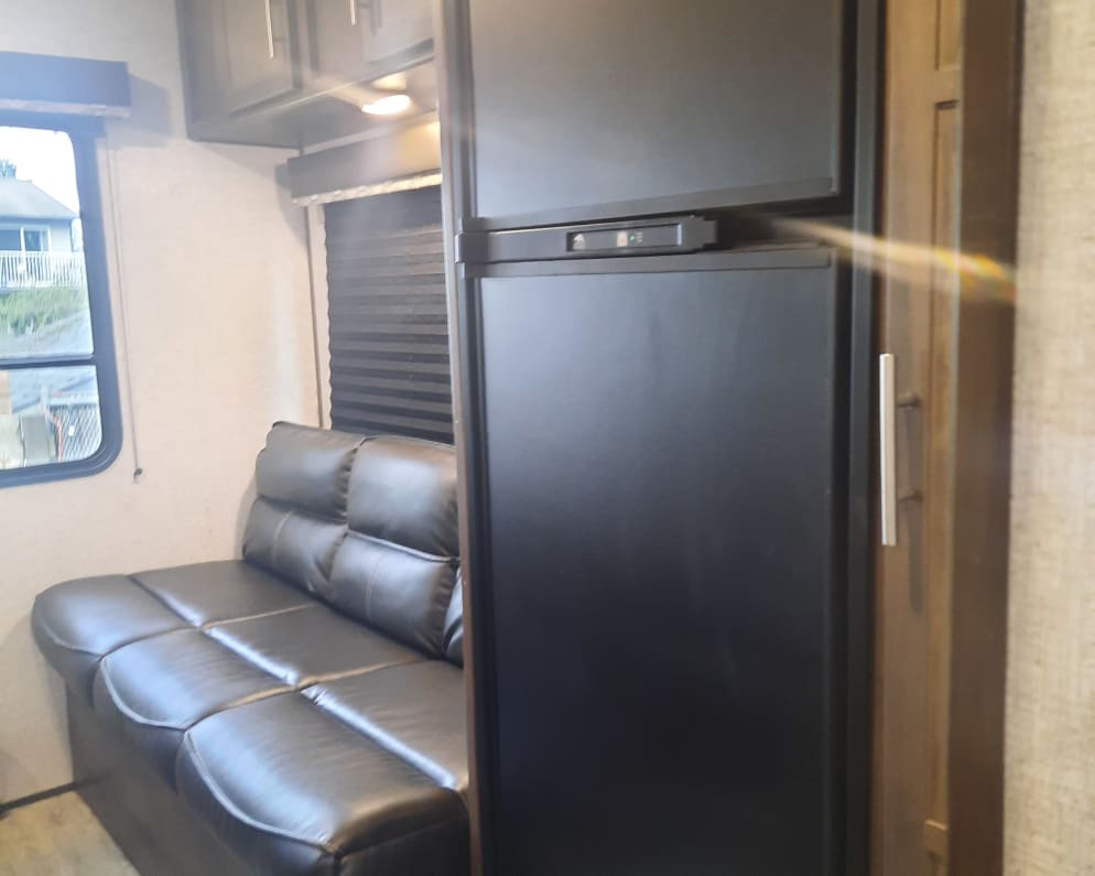 2020 Dutchmen Aspen available for rent in Surrey British Columbia