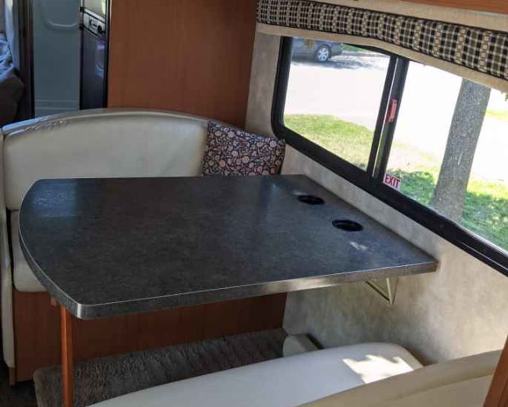 2012 Itasca Navion available for rent in Hamilton Ontario