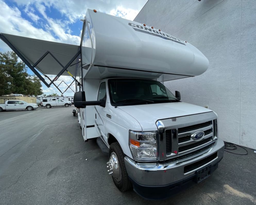 2023 Gulf Stream Conquest available for rent in Canyon Lake California