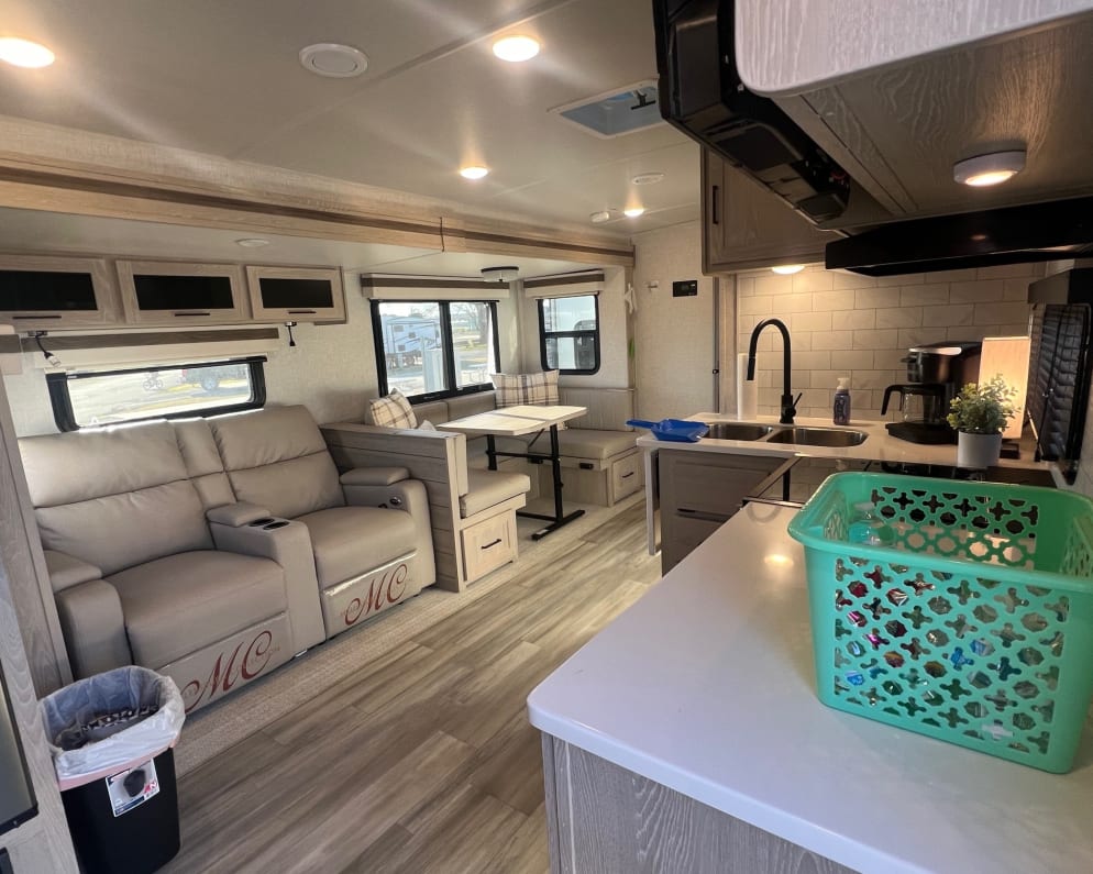2023 Forest River Rockwood Ultra Lite Travel Trailer for rent in Hartselle Alabama