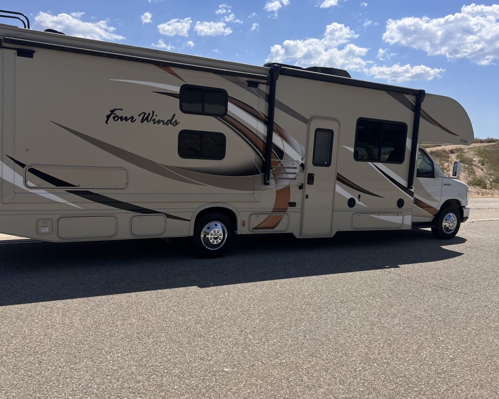 2019 Thor Four Winds Class C for rent in Lancaster California