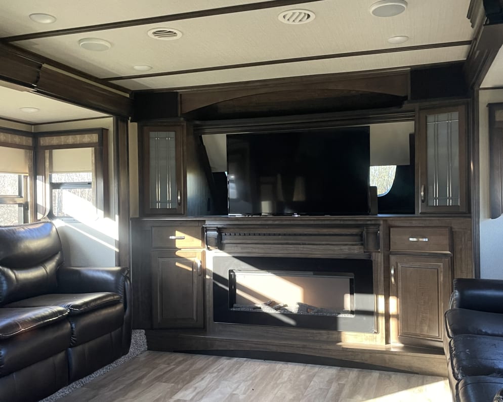 2018 Solitude Toy Hauler  by Grand Design for rent in 21157