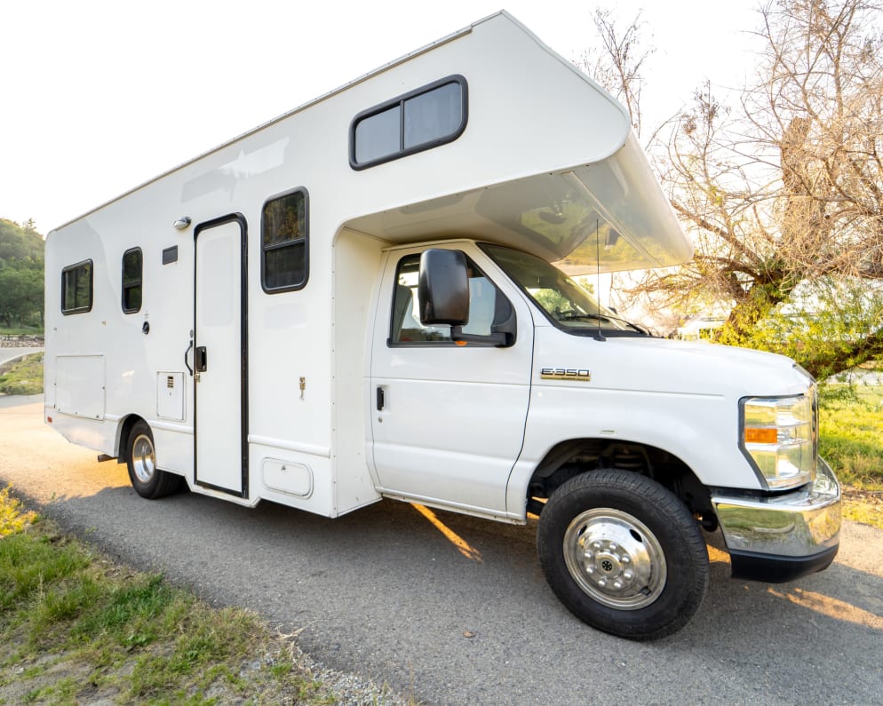 2019 Thor Majestic available for rent in Exeter California