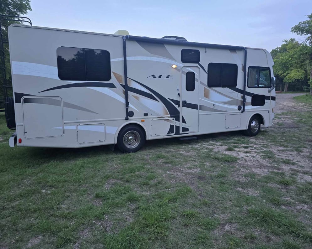 Class A RV for Rent in Burleson, Texas