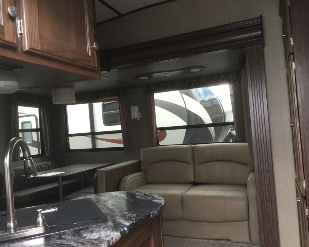2016 Keystone Sprinter Fifth Wheel for rent in Baraboo Wisconsin