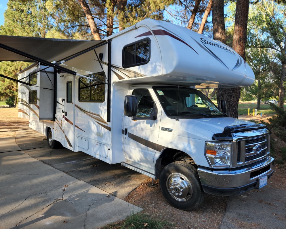 2018 Sunseeker  by Forest River for rent in 92399