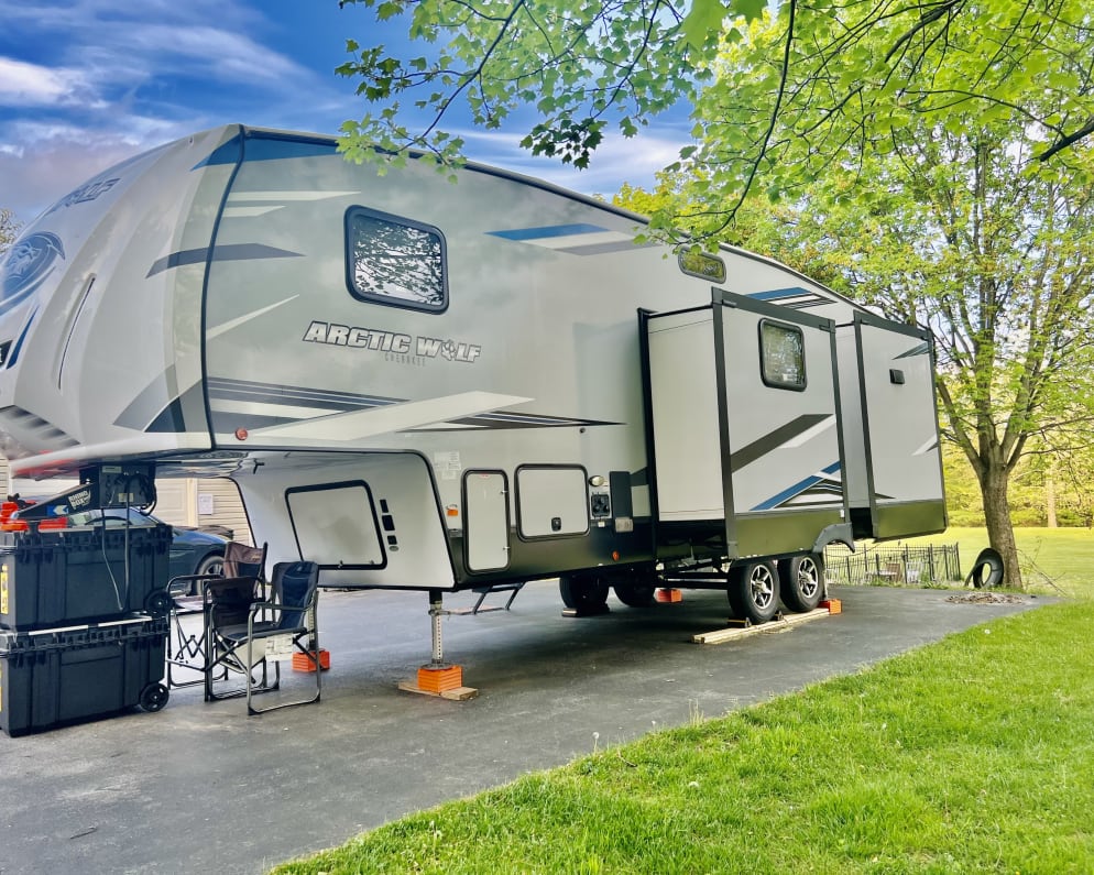 2021 Forest River Cherokee Arctic Wolf available for rent in Charles Town West Virginia