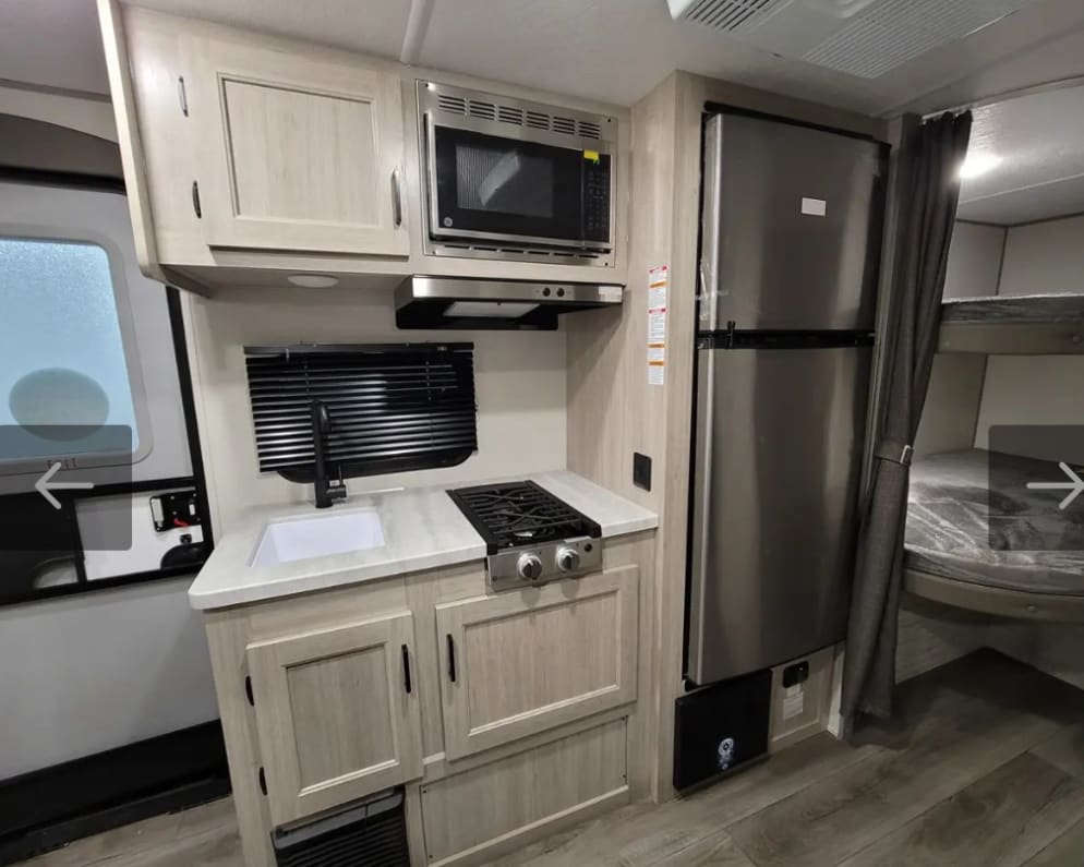2024 Catalina  by Coachmen for rent in 53115