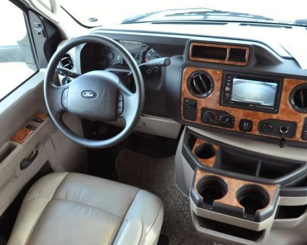 2016 Quantum  by Thor for rent in 22841