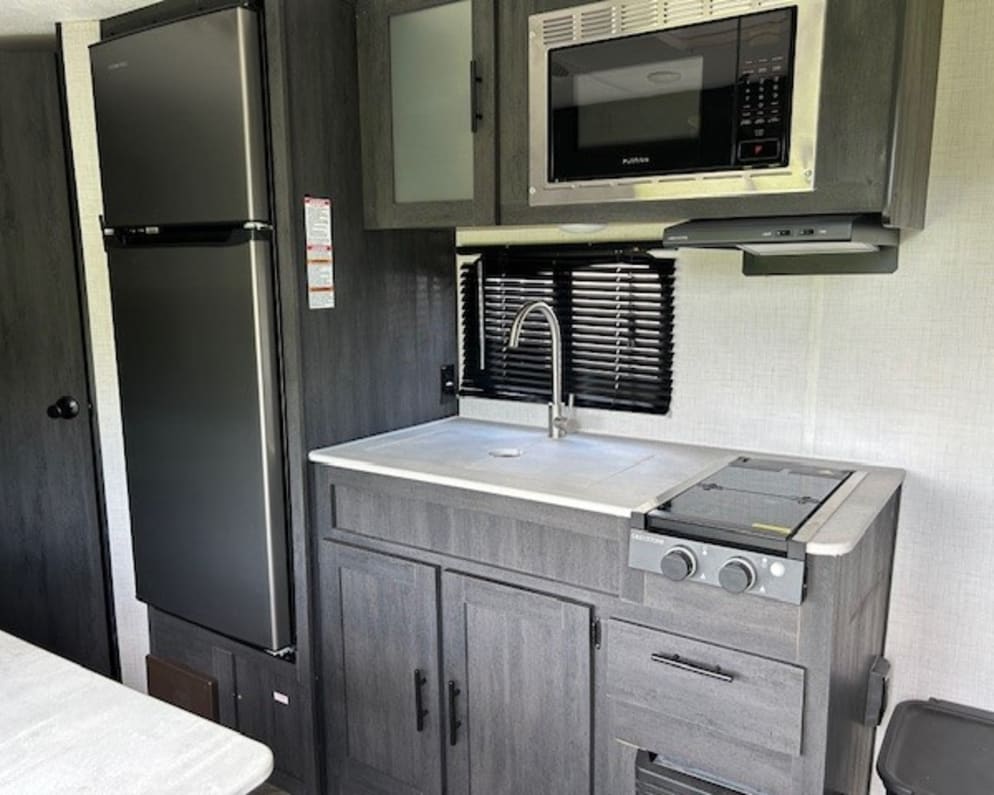 2021 Ozark  by Forest River for rent in 40444
