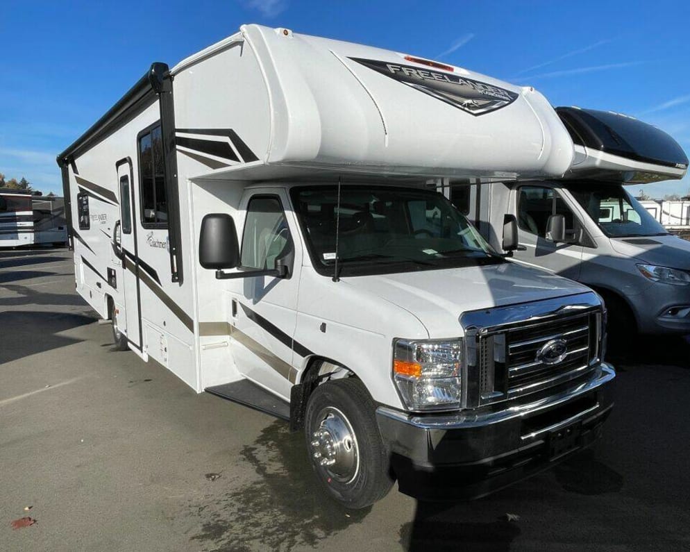 2024 Coachmen Freelander