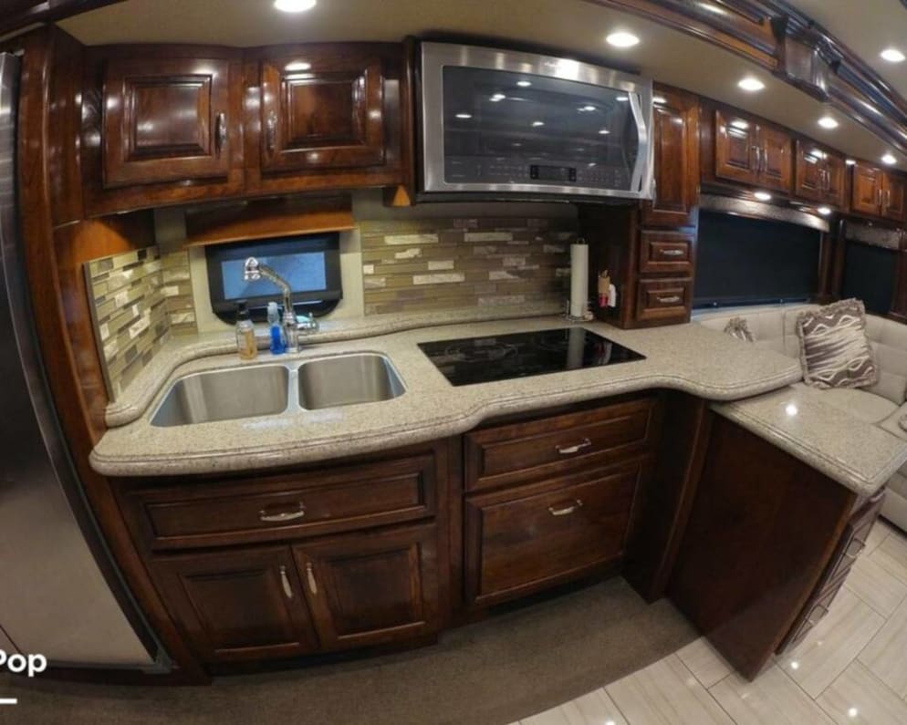 2017 American Coach Revolution Class A for rent in Columbus Ohio