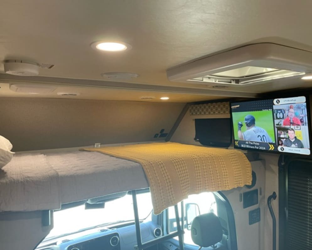 Class C RV for Rent in Phoenix, Arizona