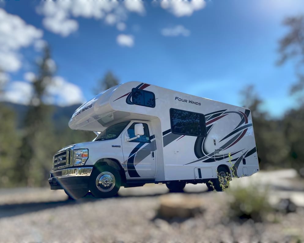 2021 Thor Motor Coach Four Winds available for rent in San Jose California