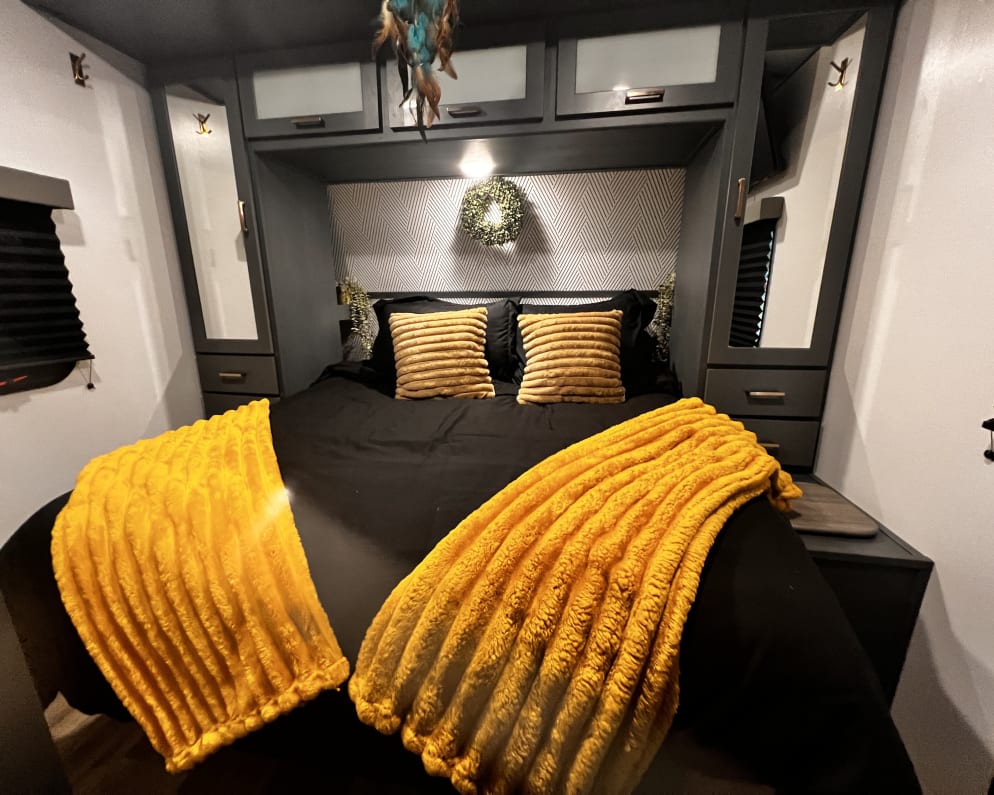 2022 Bullet Ultra Lite  by Keystone RV for rent in 98148