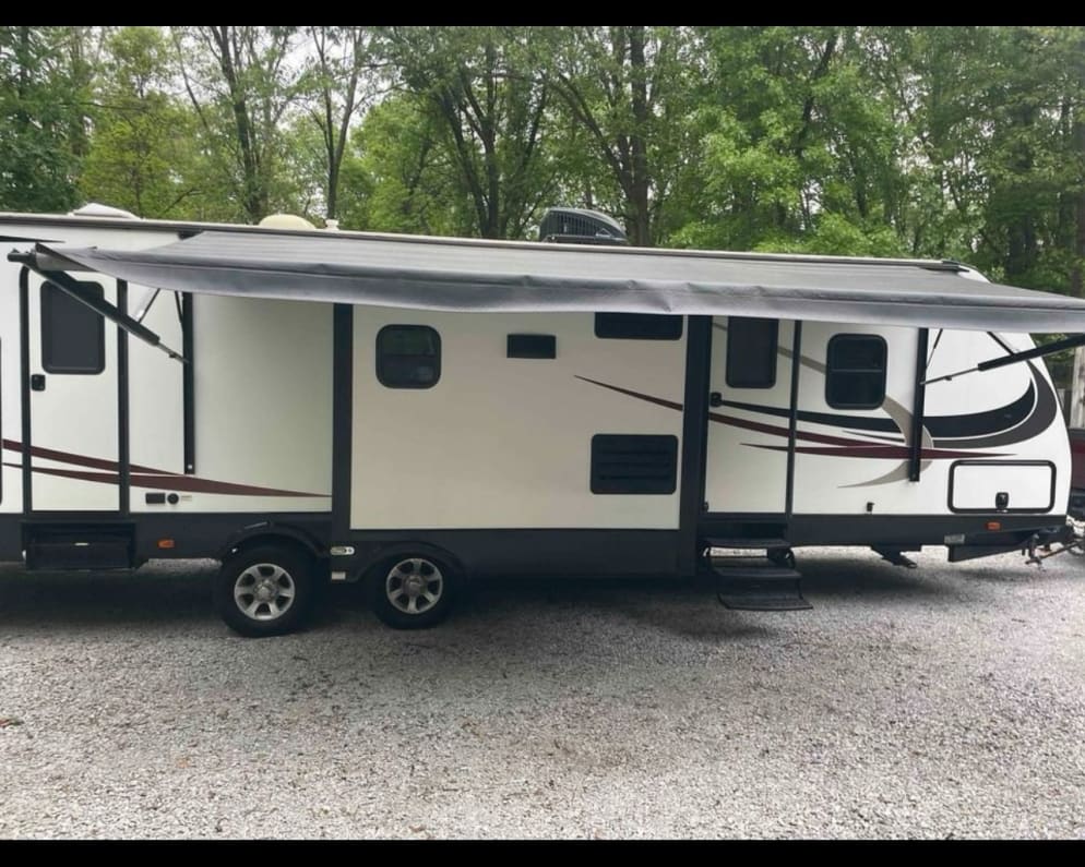 2016 Heartland RVs Sundance XLT available for rent in Michigan City Indiana