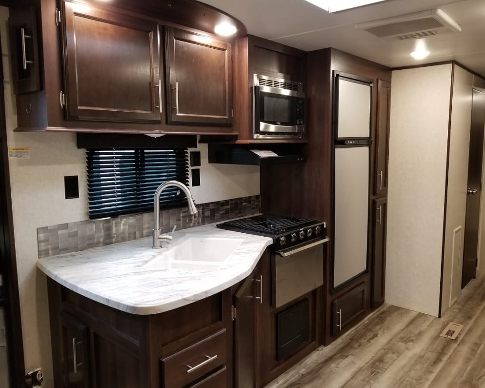 2019 32BHDS  by Jayco Jay Flight for rent in 77090