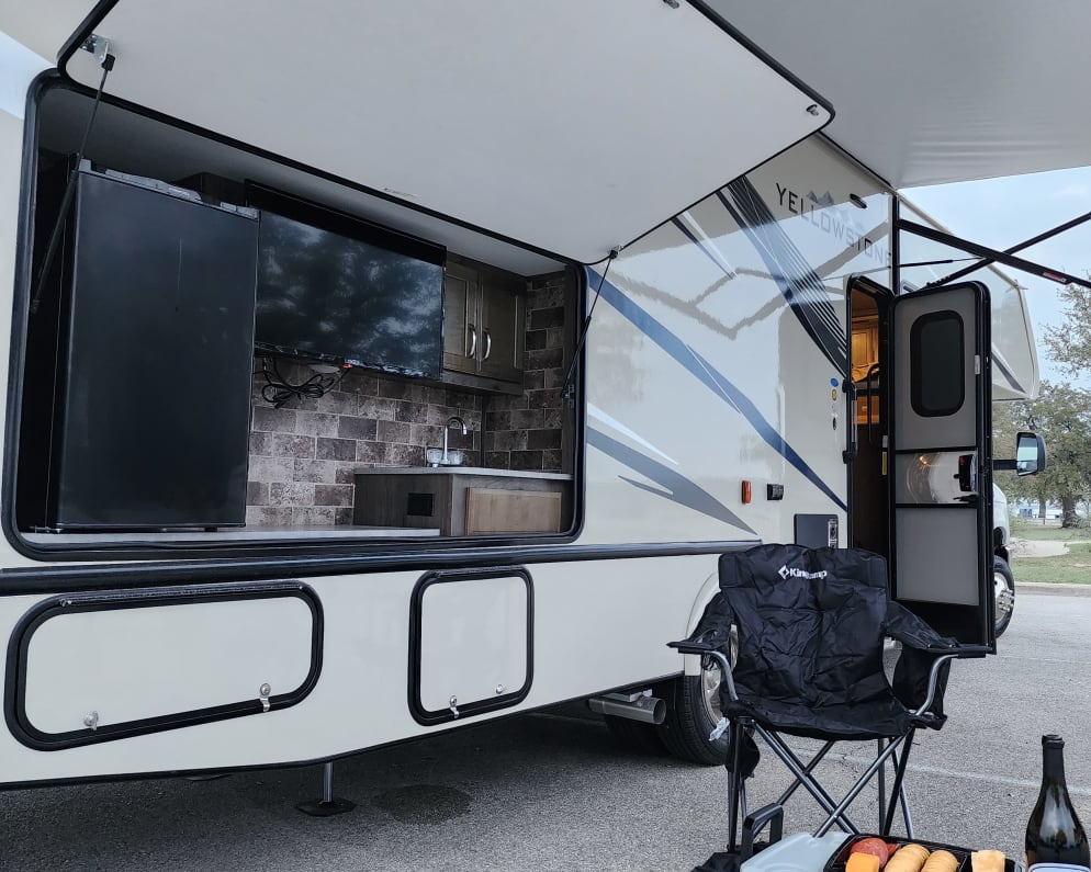 Class C RV for Rent in Austin, Texas