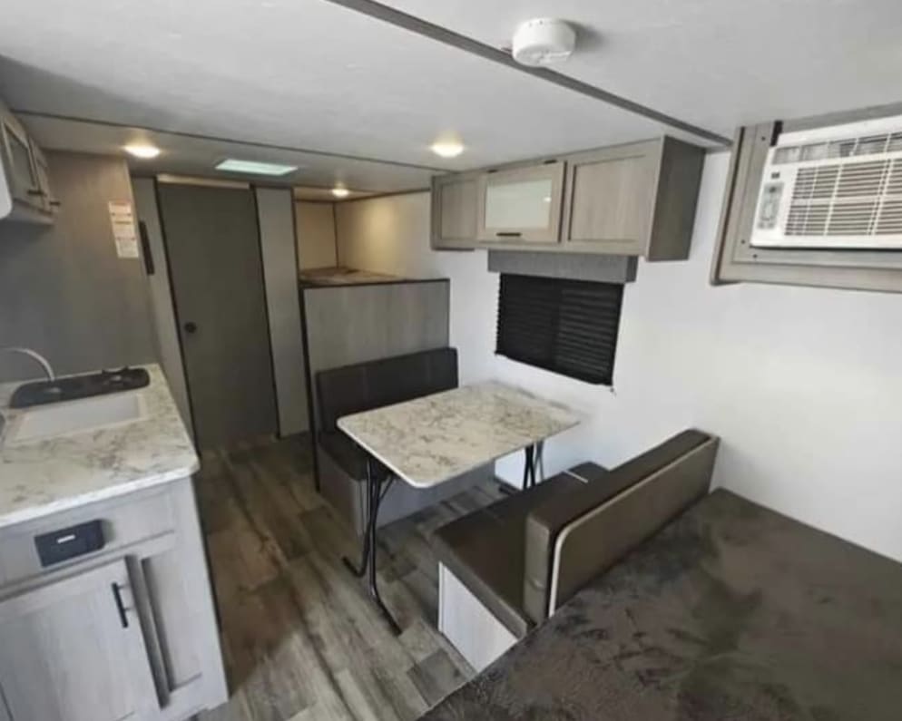 2023 Colman Lantern 17b  by Keystone RV for rent in 83341